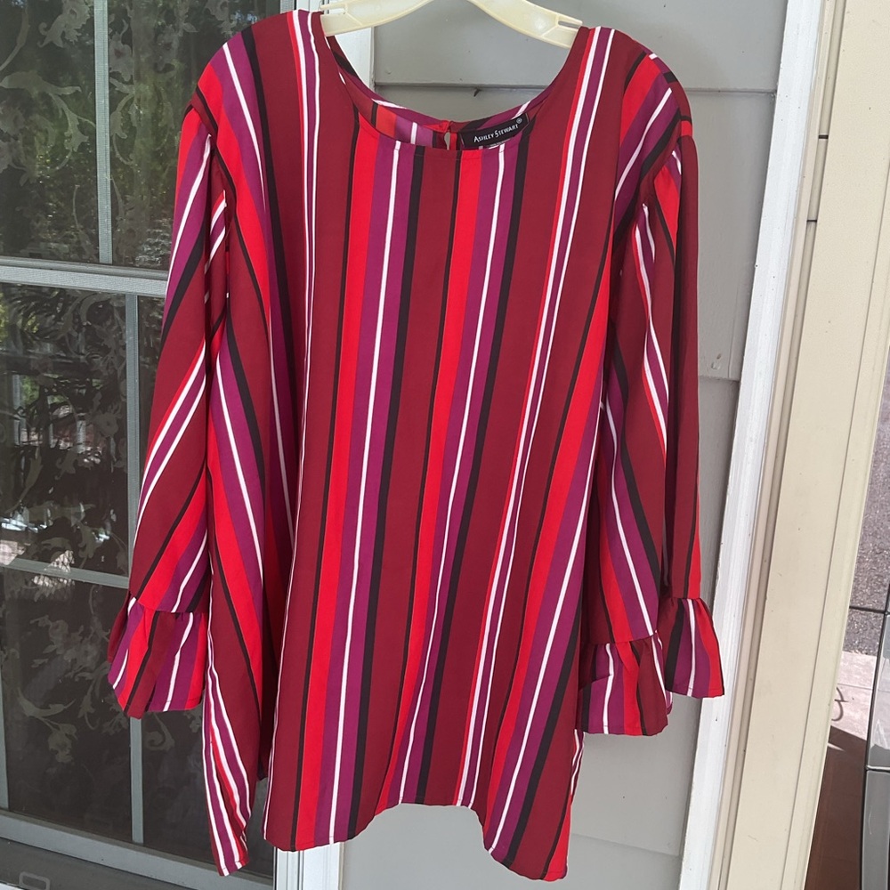 ASHLEY STEWART Women’s top Sz 26/28 NWT Tunic Modern POLYESTER Bell Sleeves ￼
